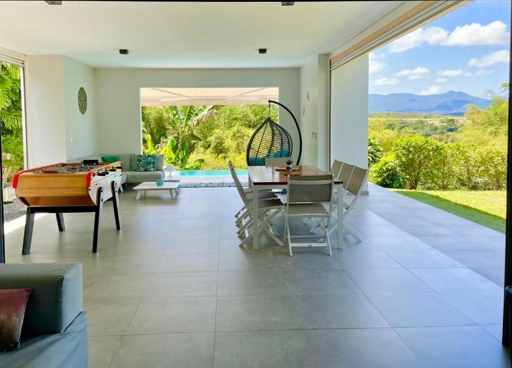 Villa Kumquat Avec Piscine Et Vue Sur Les Montagnes Petit-Bourg Exterior foto