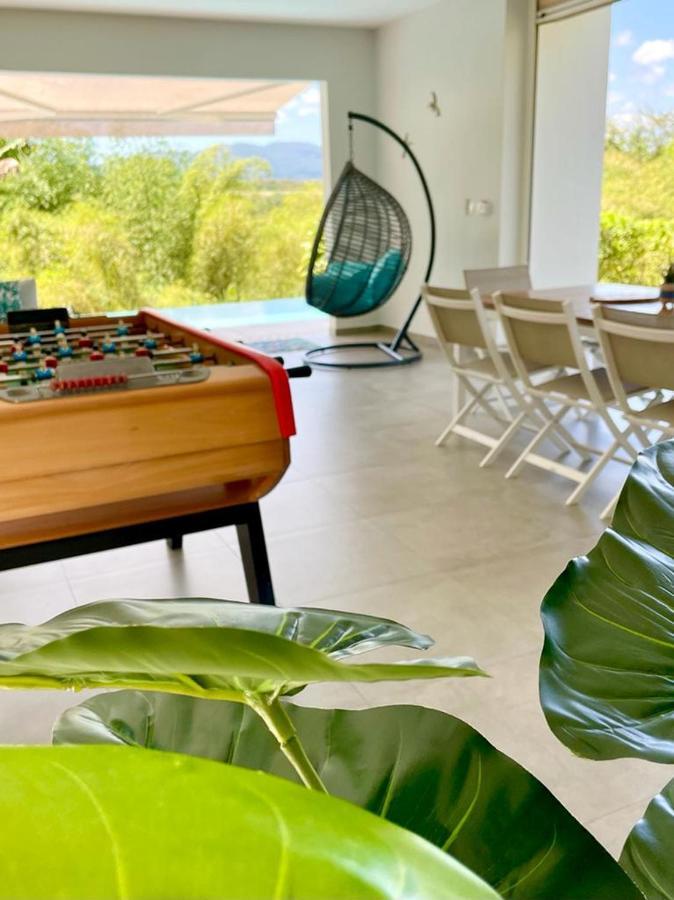 Villa Kumquat Avec Piscine Et Vue Sur Les Montagnes Petit-Bourg Exterior foto