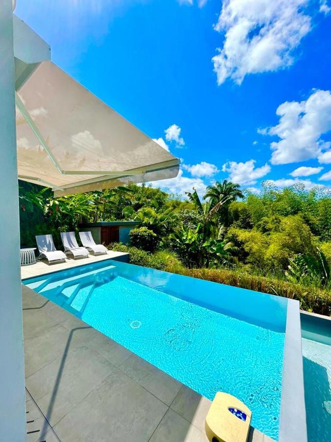 Villa Kumquat Avec Piscine Et Vue Sur Les Montagnes Petit-Bourg Exterior foto