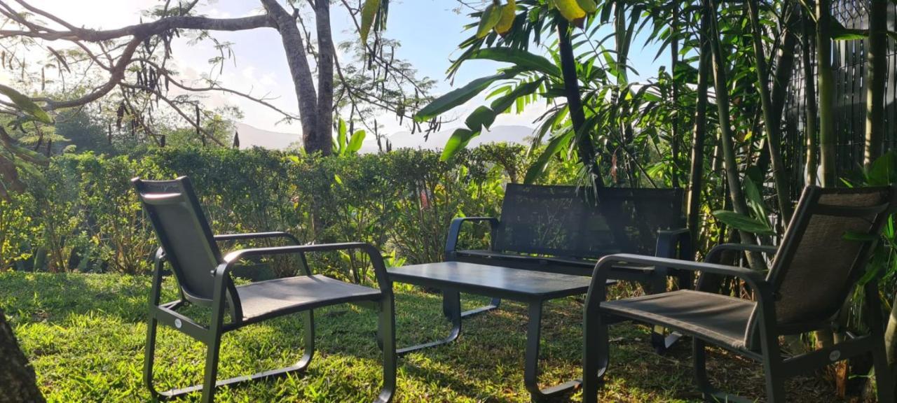 Villa Kumquat Avec Piscine Et Vue Sur Les Montagnes Petit-Bourg Exterior foto