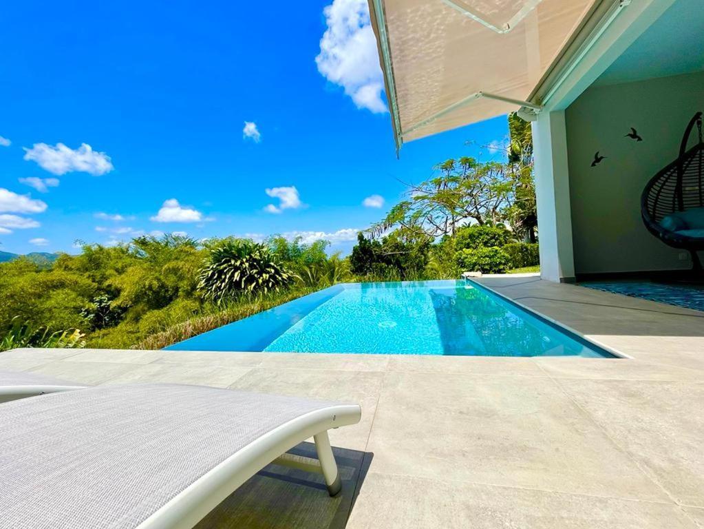 Villa Kumquat Avec Piscine Et Vue Sur Les Montagnes Petit-Bourg Exterior foto